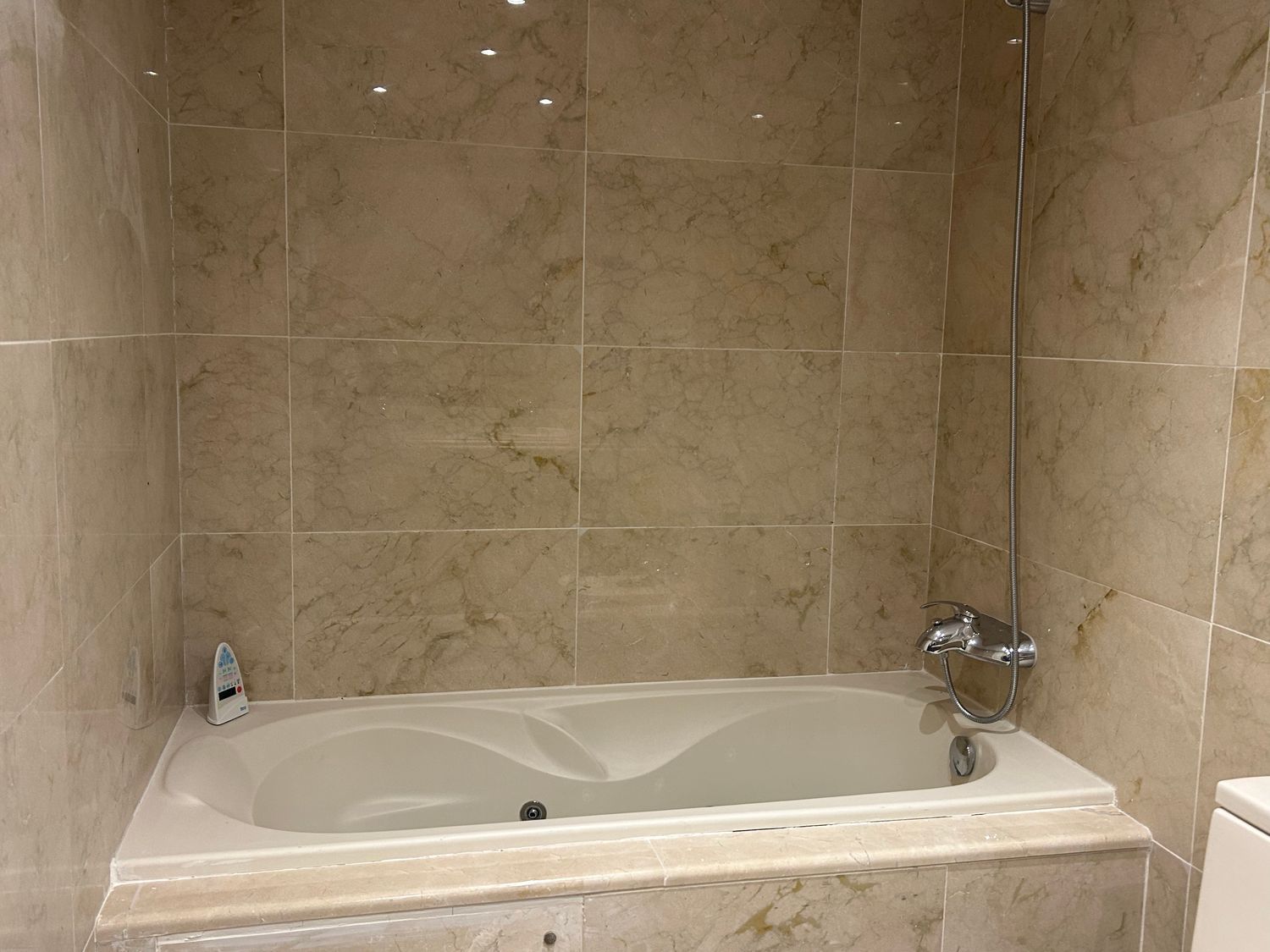 Bany de Casa adosada de lloguer en Estepona amb Aire condicionat, Traster i Piscina