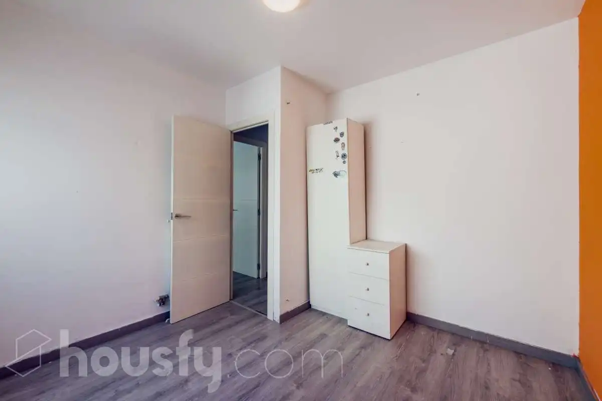 Bedroom of Flat for sale in Premià de Mar  with Air Conditioner, Heating and Storage room
