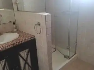 Baño de Piso en venta en Badajoz con Calefacción, Lavadora y Microondas