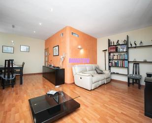 Living room of Single-family semi-detached for sale in Badalona  with Air Conditioner, Terrace and Balcony