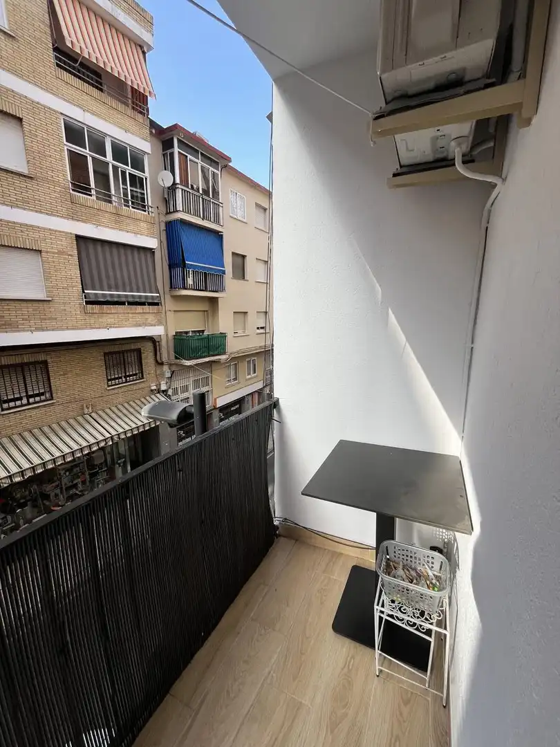 Terrassa de Pis de lloguer en Plasencia amb Aire condicionat, Terrassa i Moblat