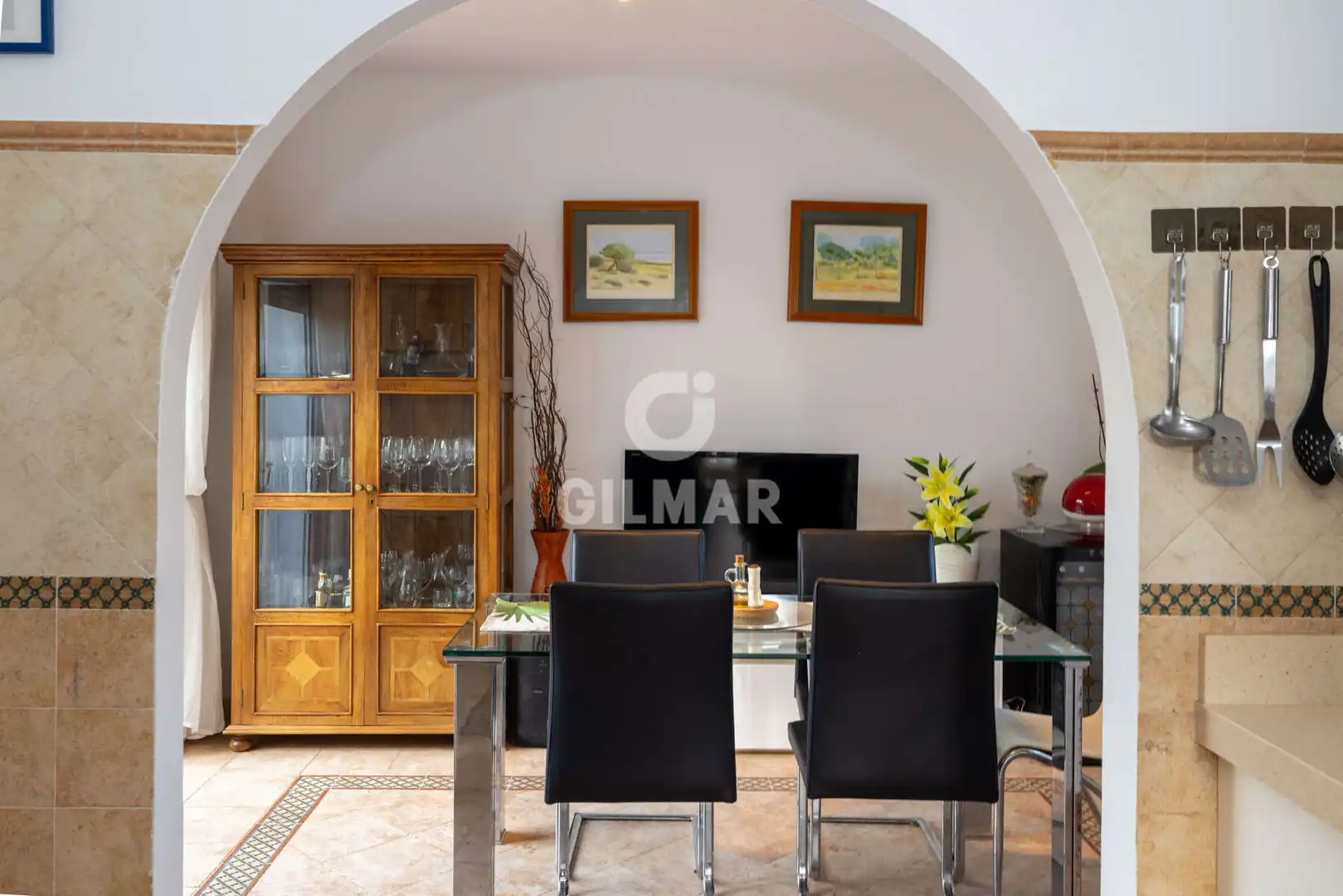 Sala d'estar de Casa o xalet en venda en Casares amb Calefacció, Jardí privat i Piscina