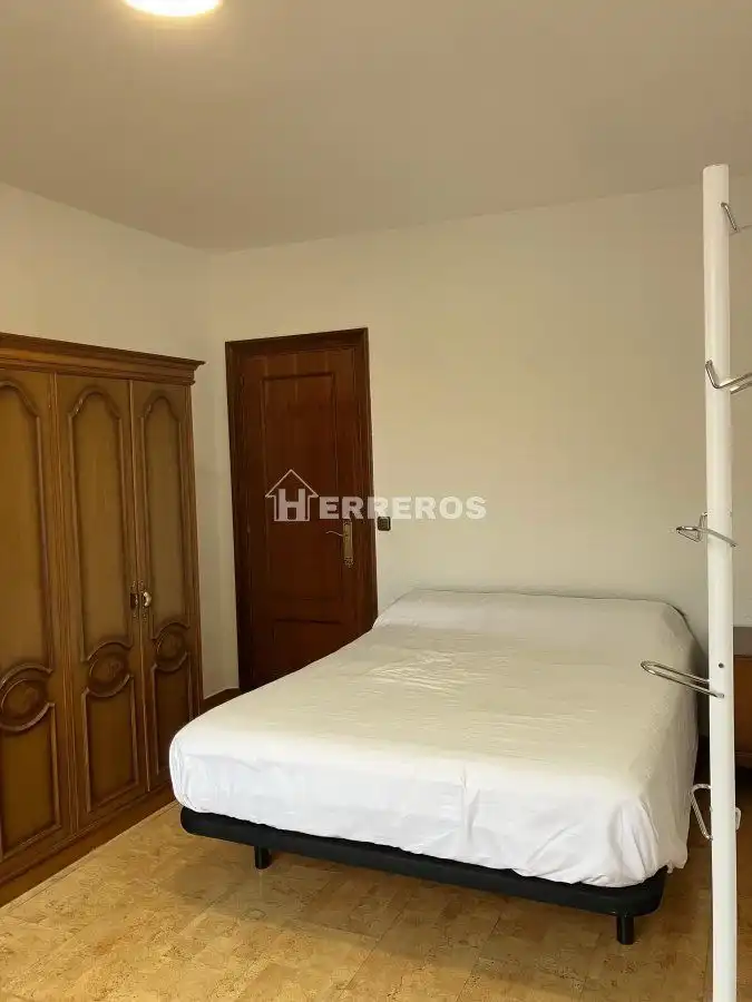 Habitación de Casa o chalet en venta en Galilea con Calefacción y Terraza