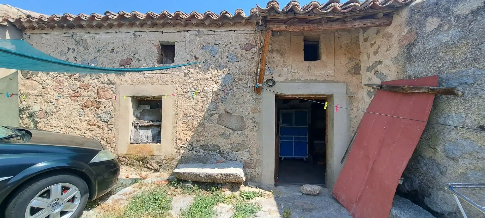 Außenansicht von Country house zum Verkauf in Tolbaños
