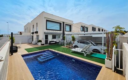 Piscina de Casa o xalet en venda en Santa Pola amb Aire condicionat, Calefacció i Jardí privat