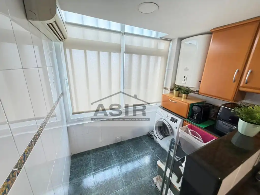 Küche von Dachboden zum Verkauf in Alzira mit Klimaanlage und Balkon