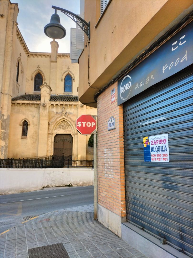 Local de lloguer a Calle Molino, 1, Residencial Triana - Barrio Alto