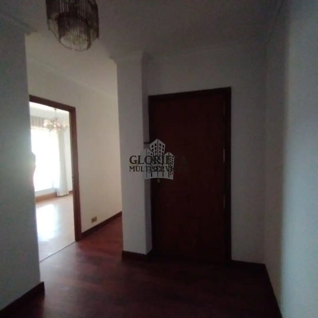 Piso en venta en Vigo  con Calefacción, Parquet y Terraza
