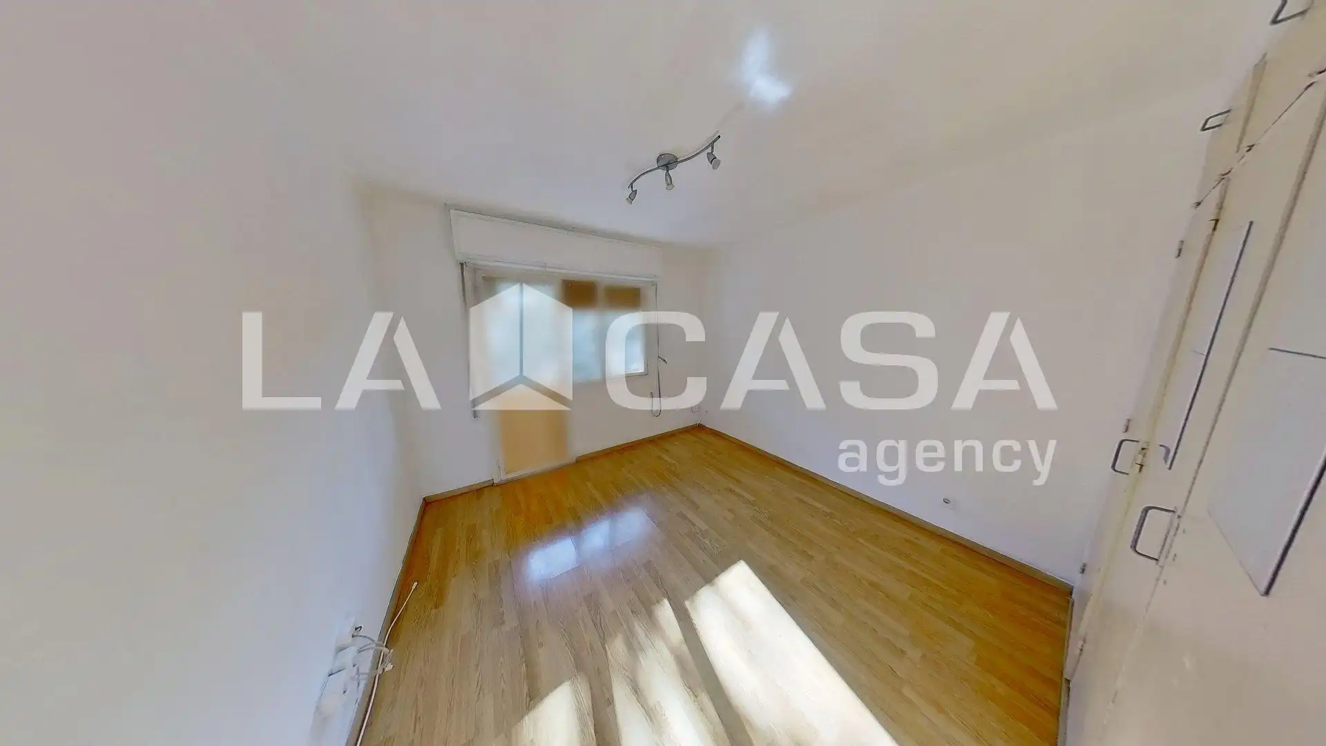 Wohnung zum Verkauf in  Barcelona Capital mit Balkon