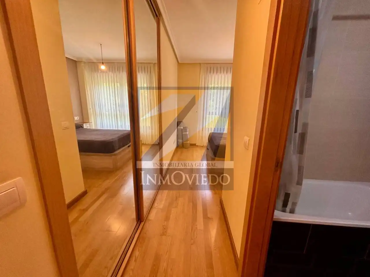 Schlafzimmer von Wohnung zum Verkauf in Oviedo  mit Heizung und Abstellraum
