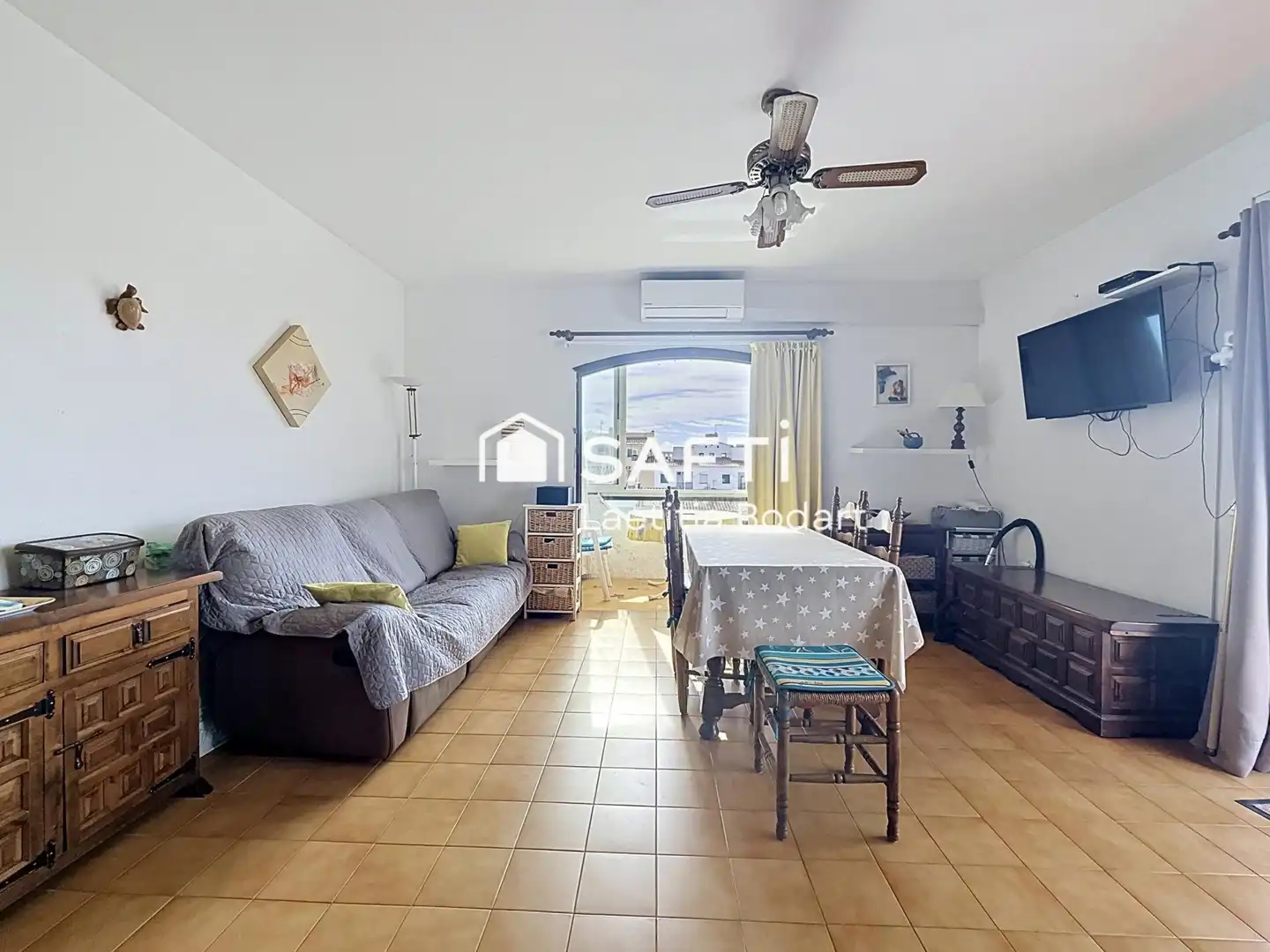 Sala d'estar de Estudi en venda en Empuriabrava amb Aire condicionat, Calefacció i Terrassa