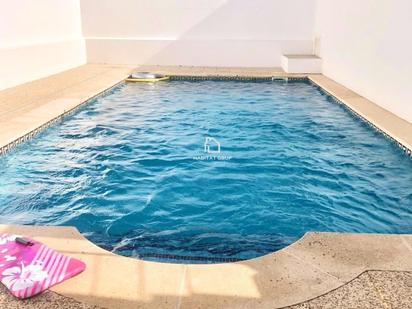 Piscina de Pis en venda en Sant Lluís amb Calefacció, Piscina i Piscina comunitària
