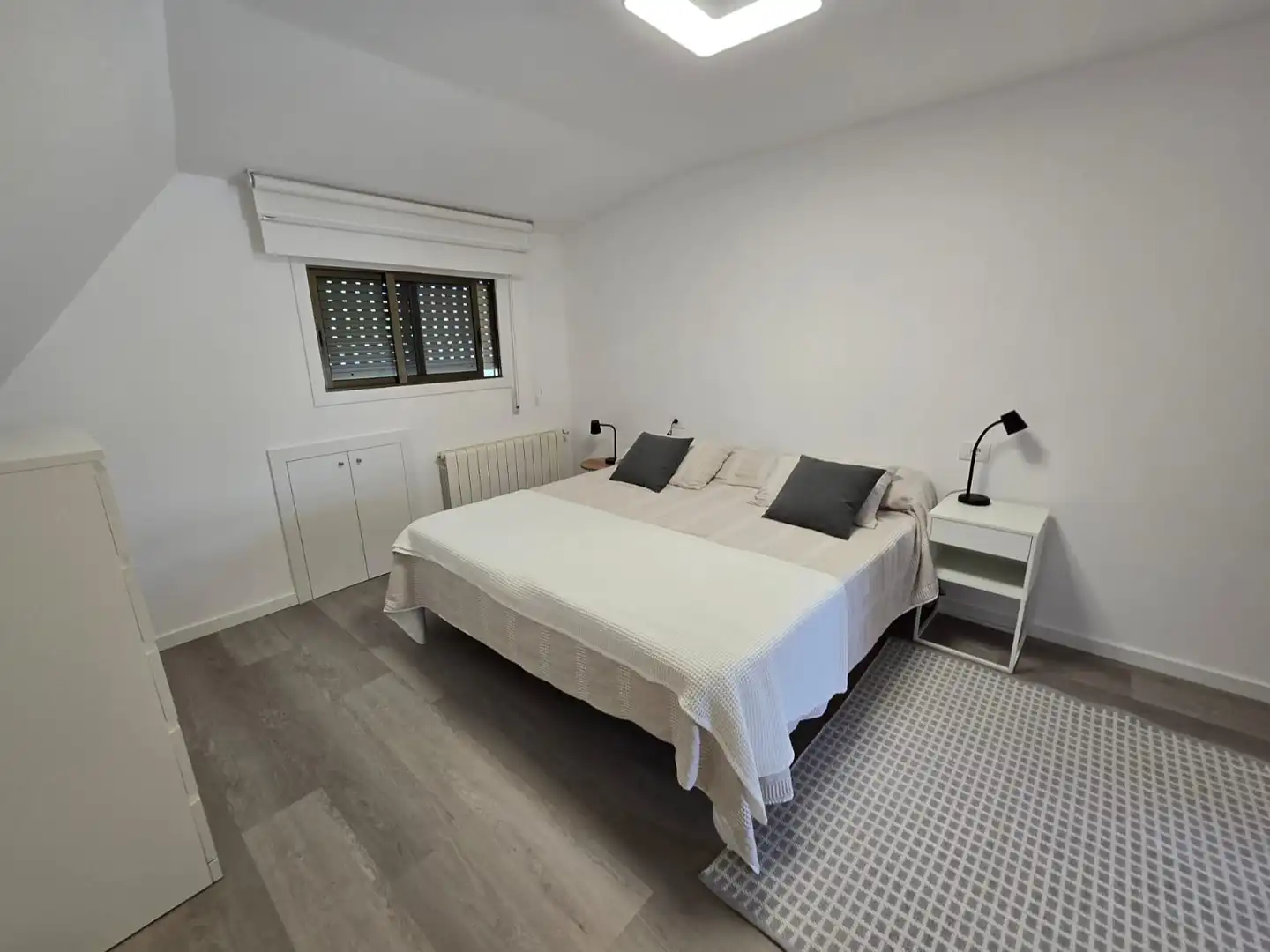 Dormitori de Casa o xalet de lloguer en Gondomar amb Jardí privat, Moblat i Forn