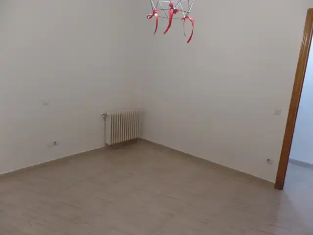 Schlafzimmer von Wohnung zur Miete in Madrid mit Heizung, Ofen und Waschmaschine