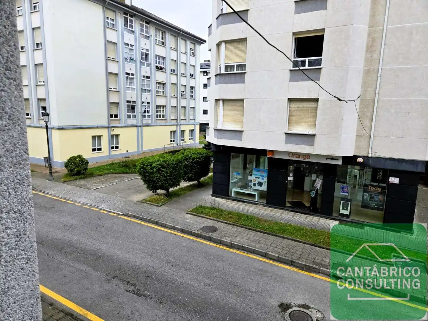 Vista exterior de Piso en venta en Navia con Calefacción, Parquet y Terraza