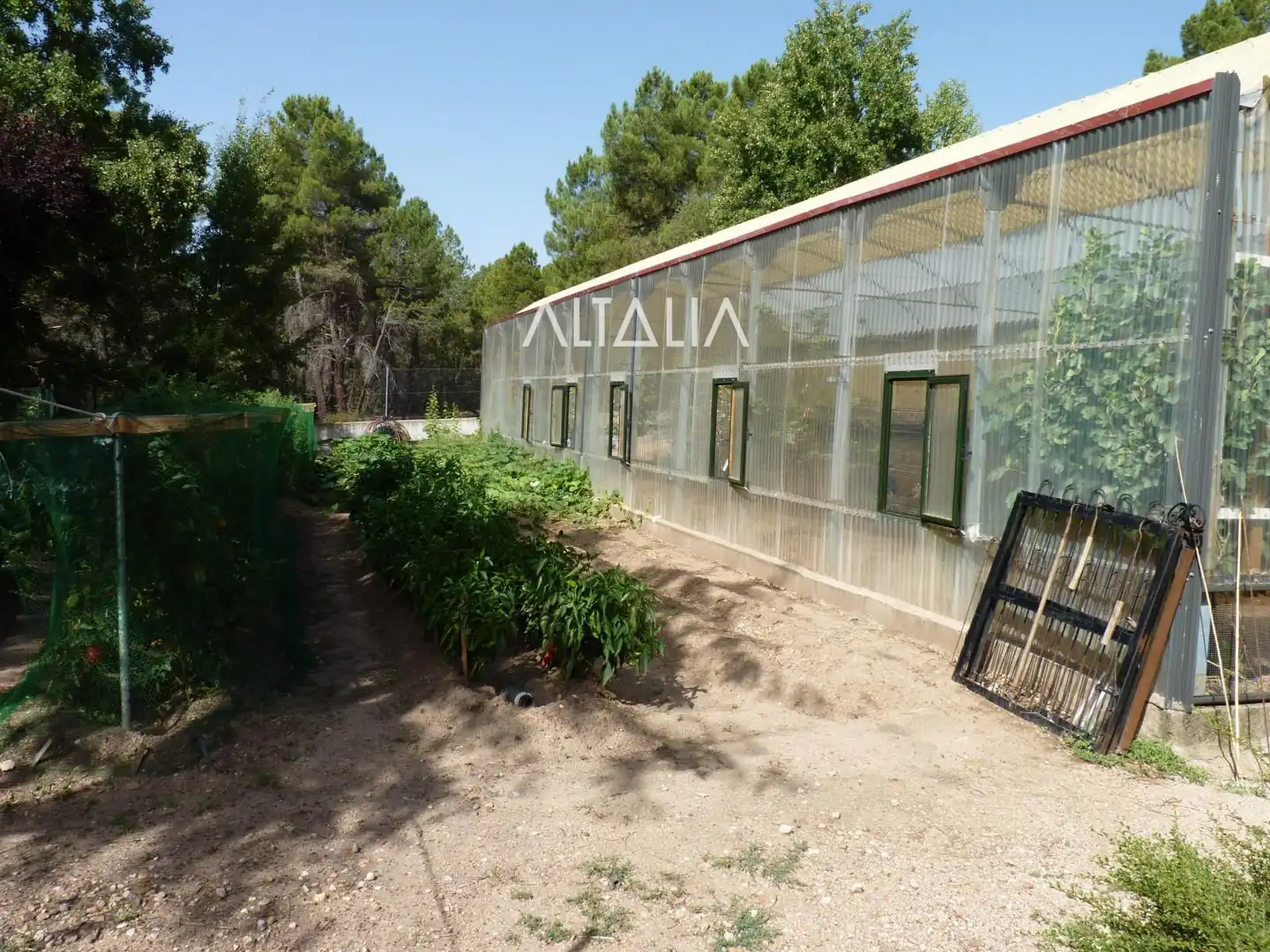 Jardí de Casa o xalet en venda en Fuentenava de Jábaga amb Calefacció, Traster i Piscina