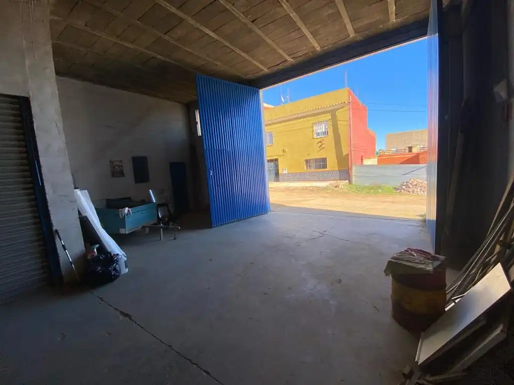 Nau industrial en venda a Dehesilla de Calamón - Campomanes, imagen 2