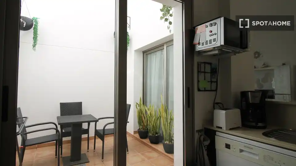 Terrassa de Apartament per a compartir en Torrevieja amb Aire condicionat, Calefacció i Terrassa
