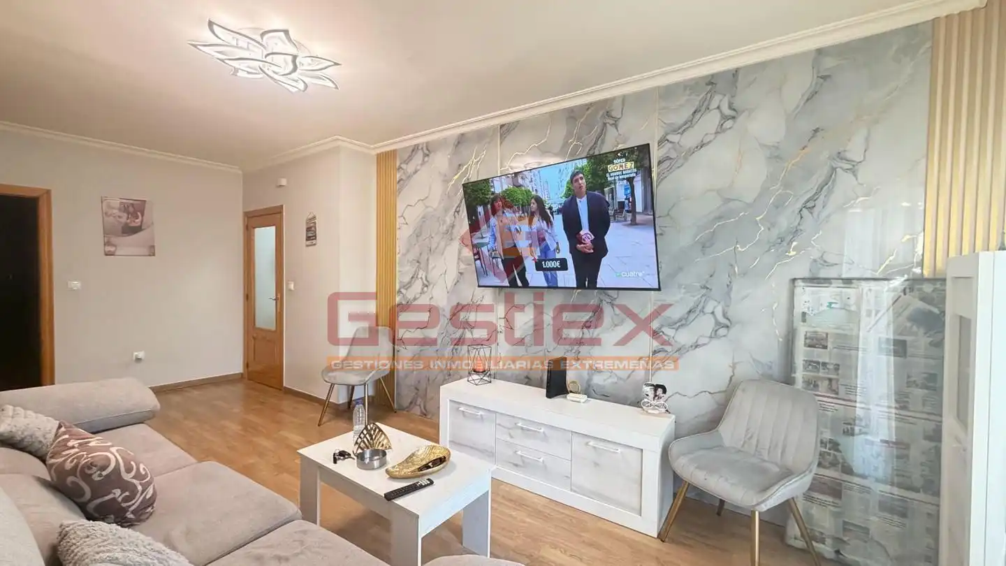 Sala de estar de Planta baja en venta en Almendralejo con Aire acondicionado