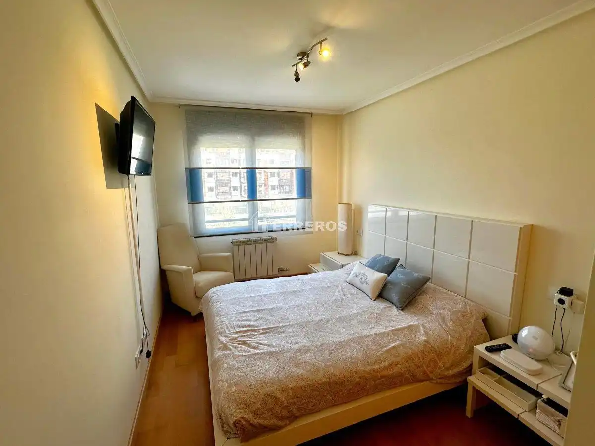 Habitación de Apartamento en venta en  Logroño con Calefacción, Parquet y Trastero
