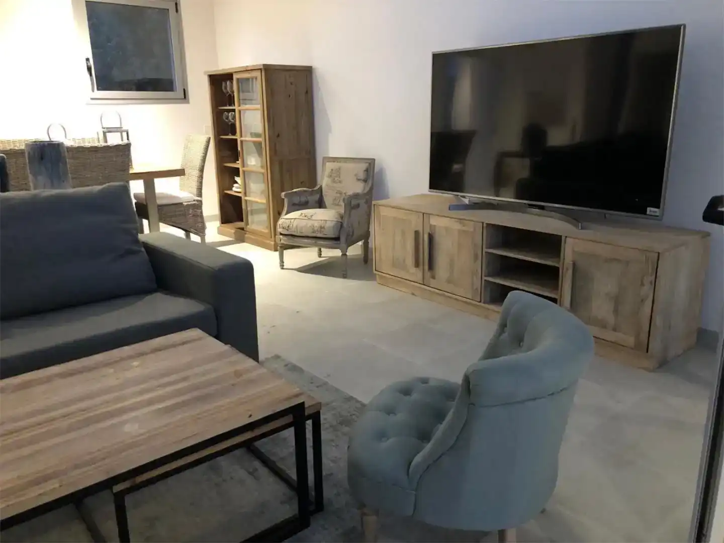 Sala de estar de Casa o chalet de alquiler en Es Mercadal con Aire acondicionado, Jardín privado y Piscina