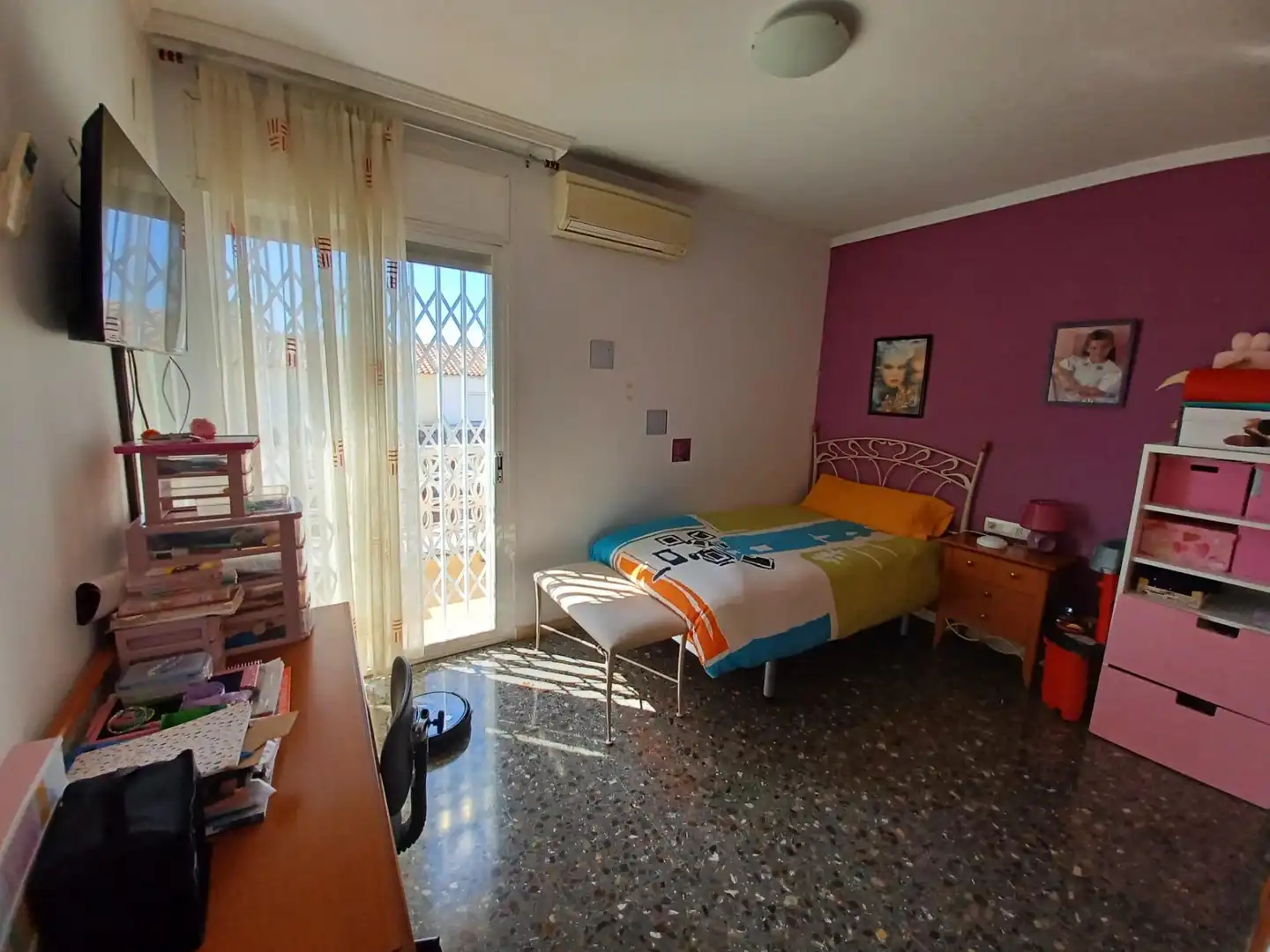 Dormitori de Casa o xalet en venda en Pineda de Mar amb Aire condicionat, Calefacció i Terrassa