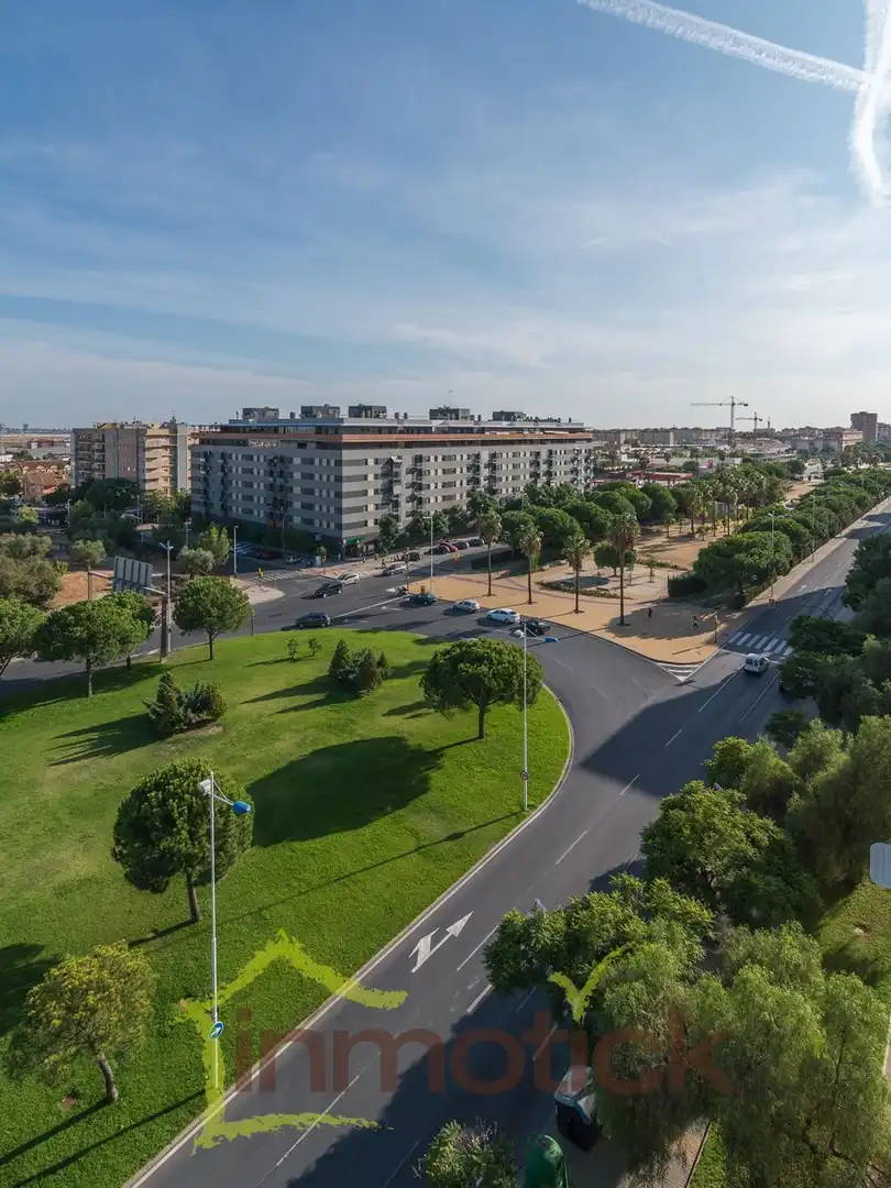 Vista exterior de Piso en venta en Huelva