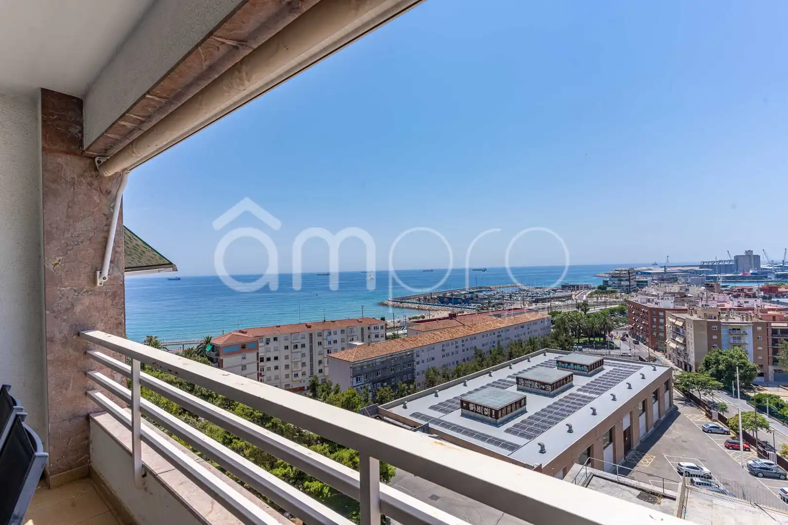 Vista exterior de Piso de alquiler en Tarragona con Calefacción, Terraza y Trastero