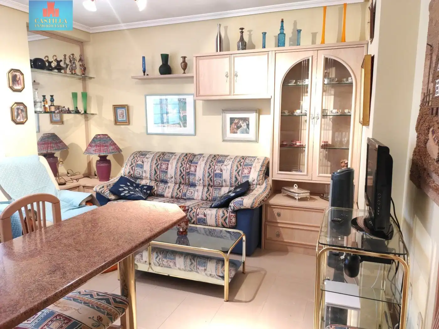 Living room of Flat for rent in Ávila  with Heating, Storage room and Furnished