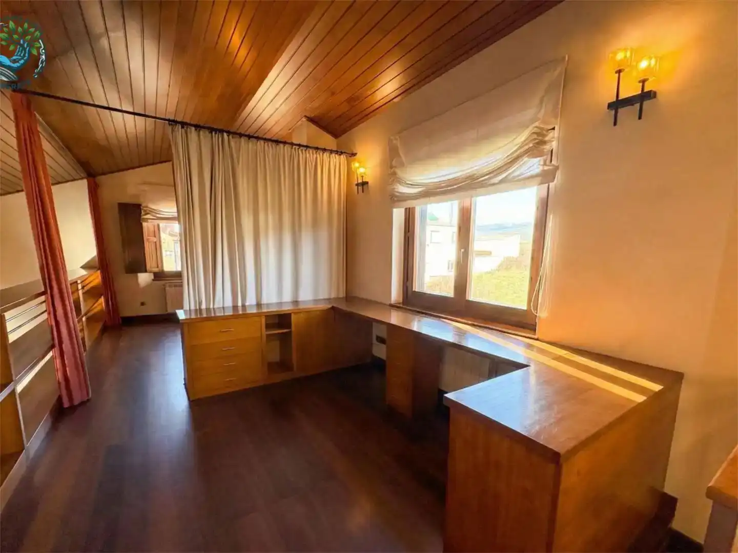 Dormitori de Casa o xalet en venda en Covaleda amb Jardí privat, Parquet i Moblat