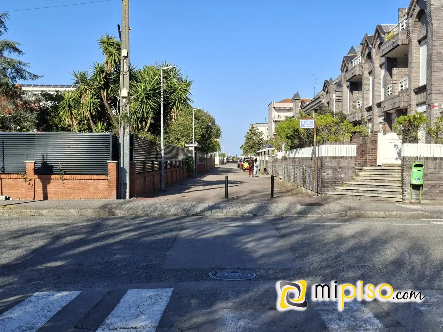 Exterior view of Flat for rent in Laredo  with Terrace and Furnished