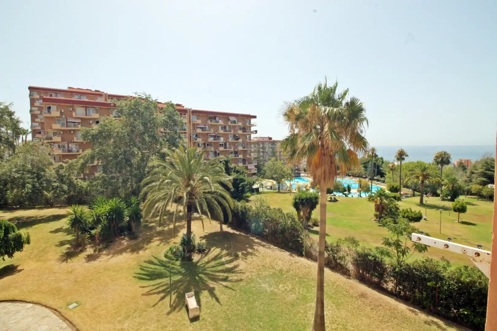 Garten von Wohnung zum Verkauf in Benalmádena mit Klimaanlage, Privatgarten und Möbliert