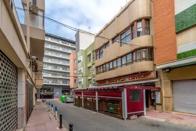 Außenansicht von Gebäude zum Verkauf in Torrevieja