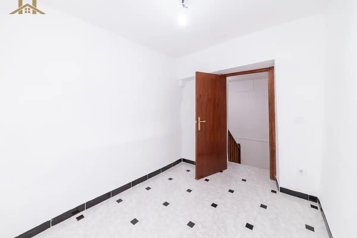 Detached homes for sale in San Martín de Valdeiglesias  with Heating