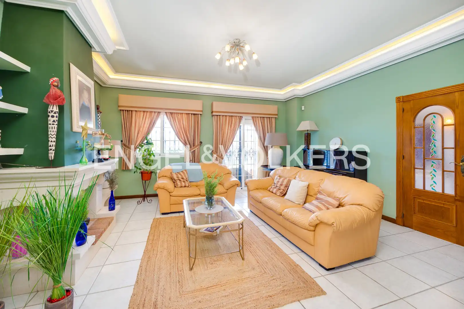 Sala de estar de Finca rústica en venta en Torrevieja con Aire acondicionado, Calefacción y Jardín privado