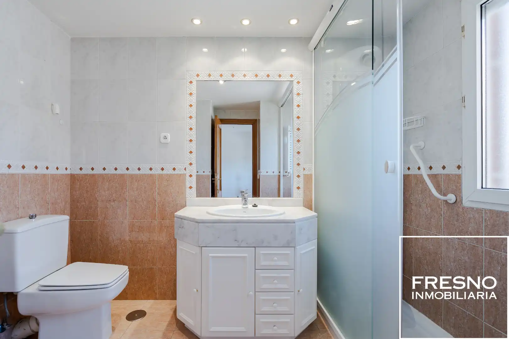 Baño de Casa o chalet en venta en Cobeña con Aire acondicionado, Calefacción y Jardín privado