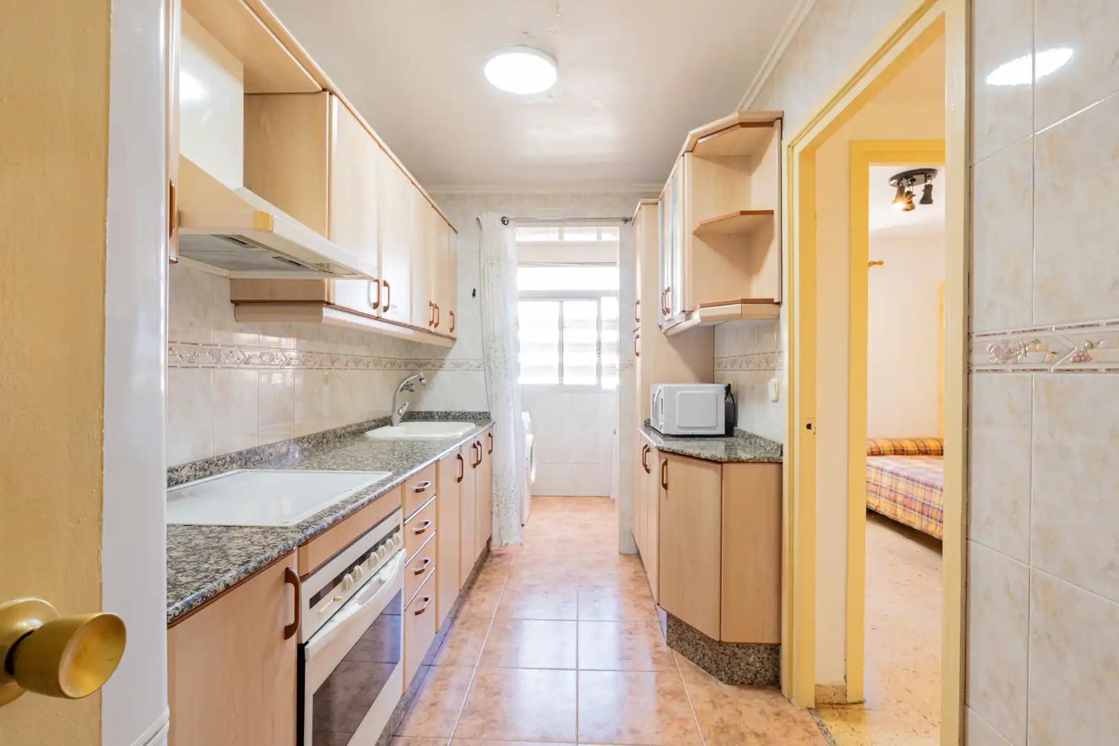 Kitchen of Flat for sale in Valencia  with Air Conditioner, Furnished and Oven