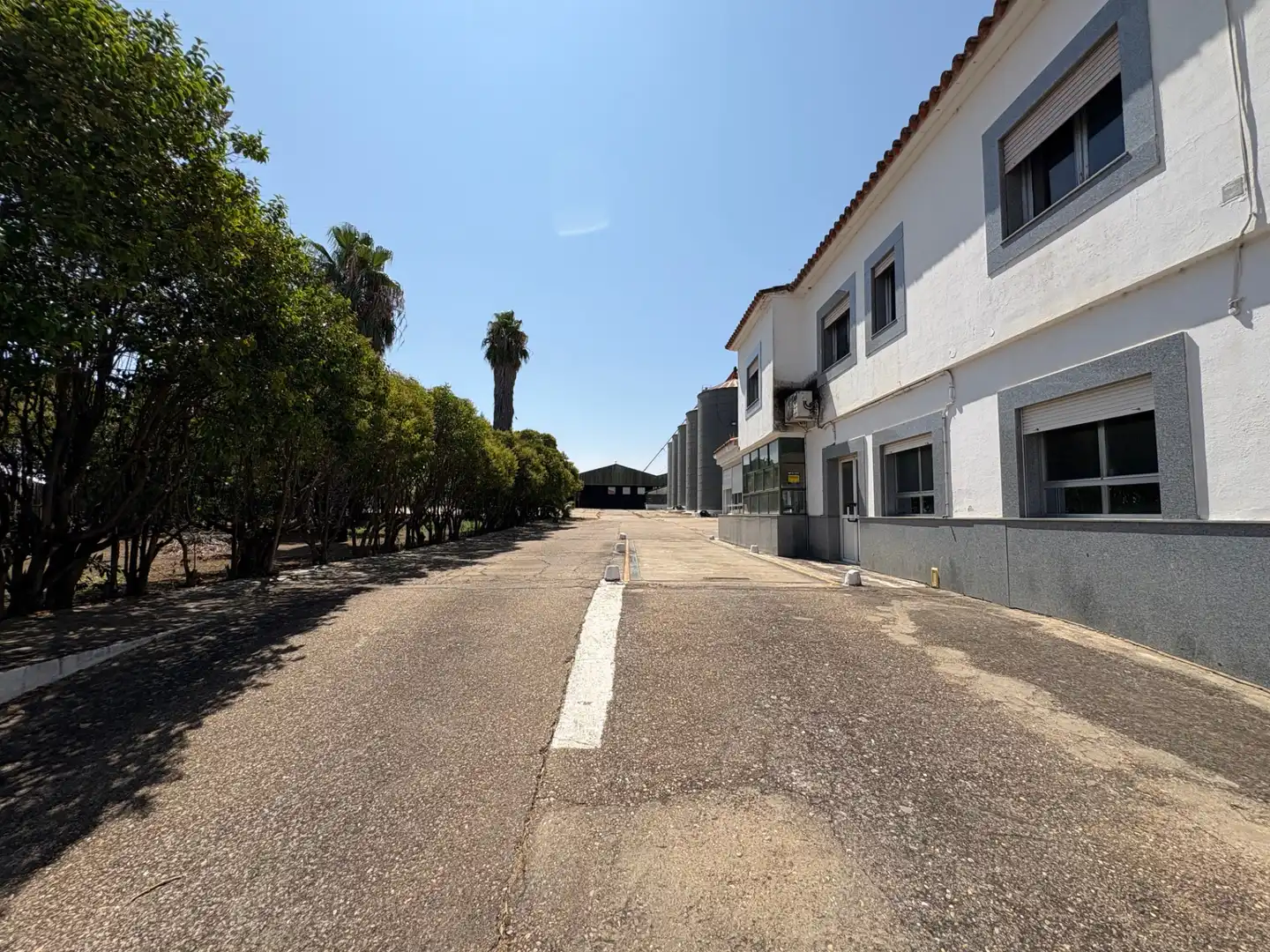 Vista exterior de Nave industrial en venta en Mérida con Calefacción