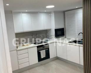 Cuina de Pis en venda en Albal amb Moblat i Balcó