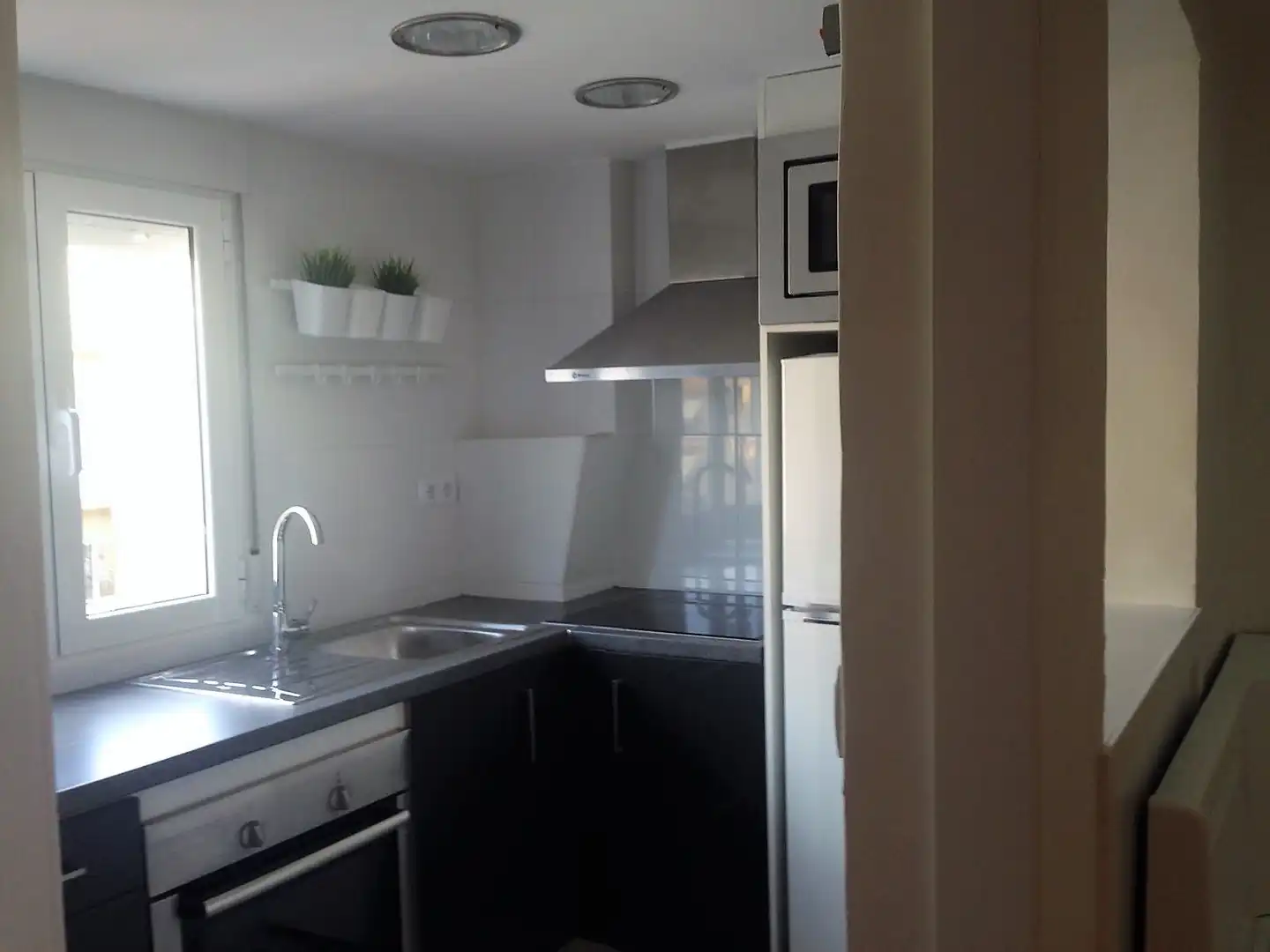 Kitchen of Attic for sale in Girona  with Heating, Oven and Microwave