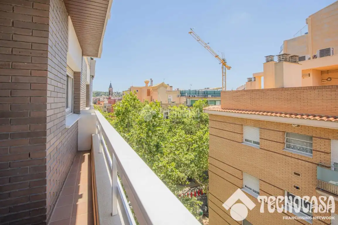 Piso en venta en Carrer del Consell de Cent, Hostafrancs