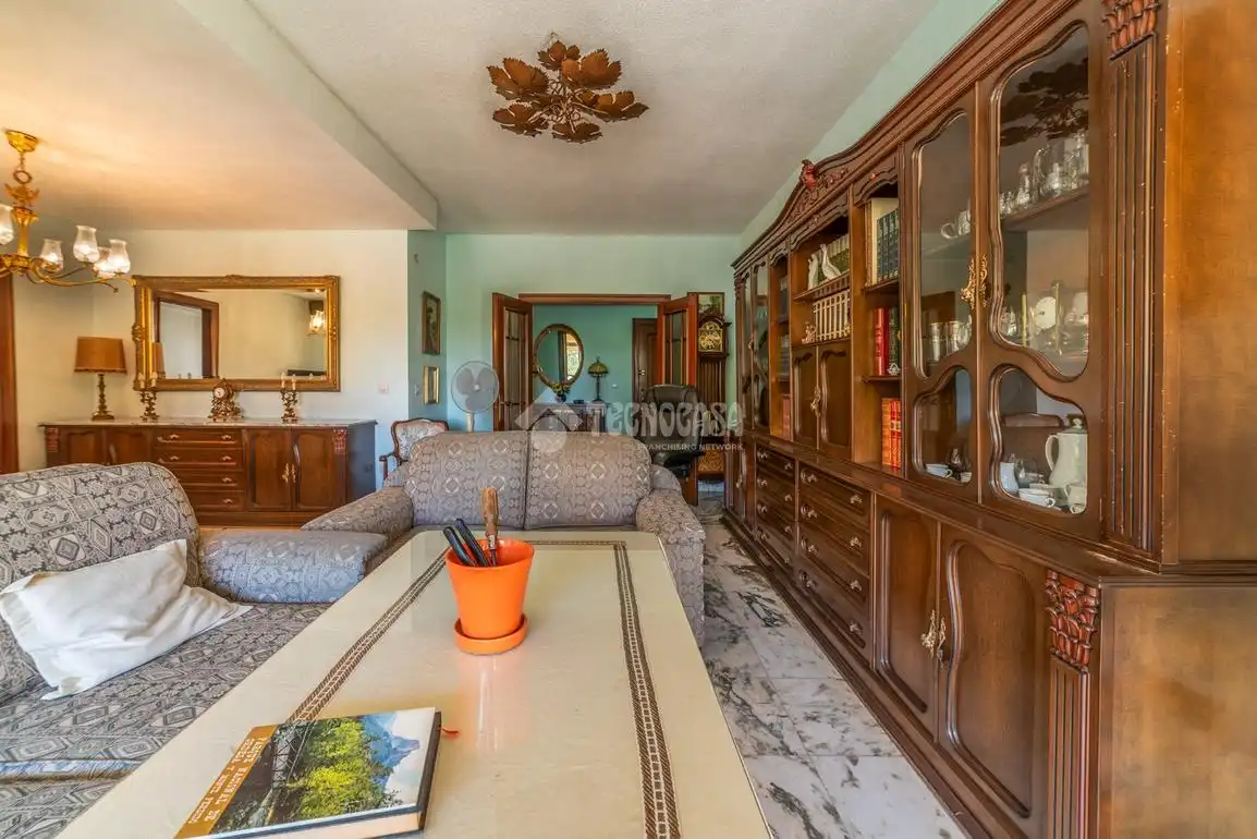 Sala de estar de Piso en venta en Sevilla con Calefacción y Terraza