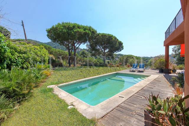 Casa-chalet en Venta en Carrer Moreres en Cabrils