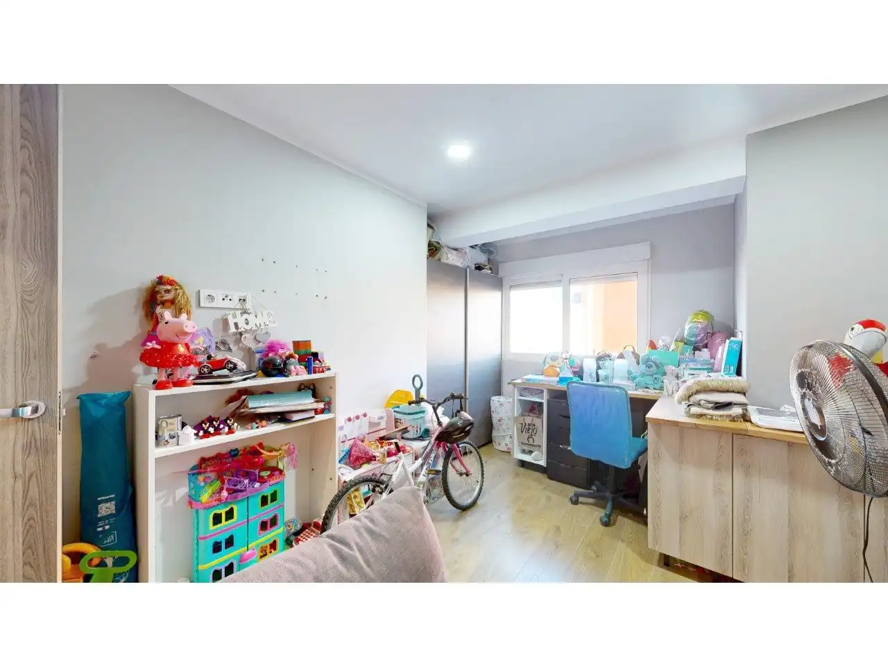 Bedroom of Flat for sale in Torrent  with Air Conditioner, Private garden and Balcony