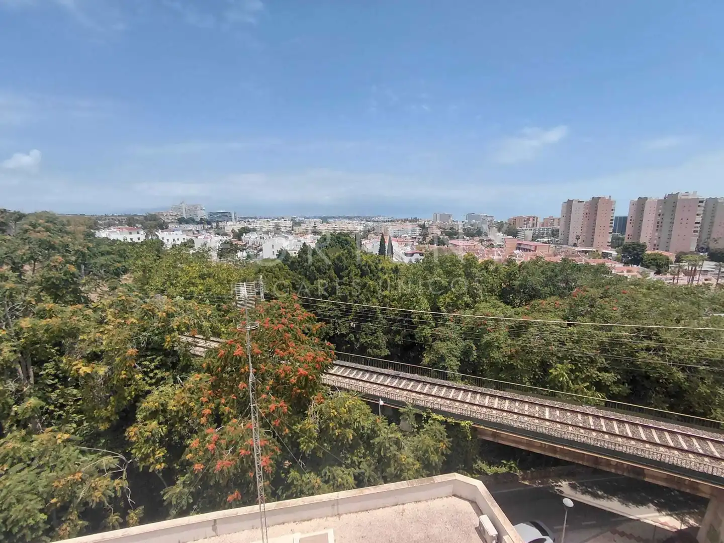 Vista exterior de Piso en venta en Torremolinos con Aire acondicionado, Calefacción y Terraza