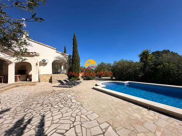 Villa con piscina in vendita a Sant Jordi d'Alfama