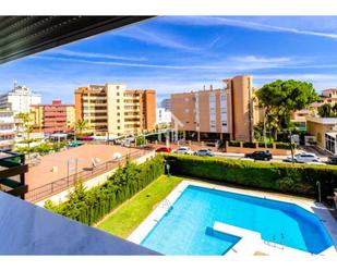 Vista exterior de Apartament de lloguer en Torremolinos amb Terrassa i Piscina