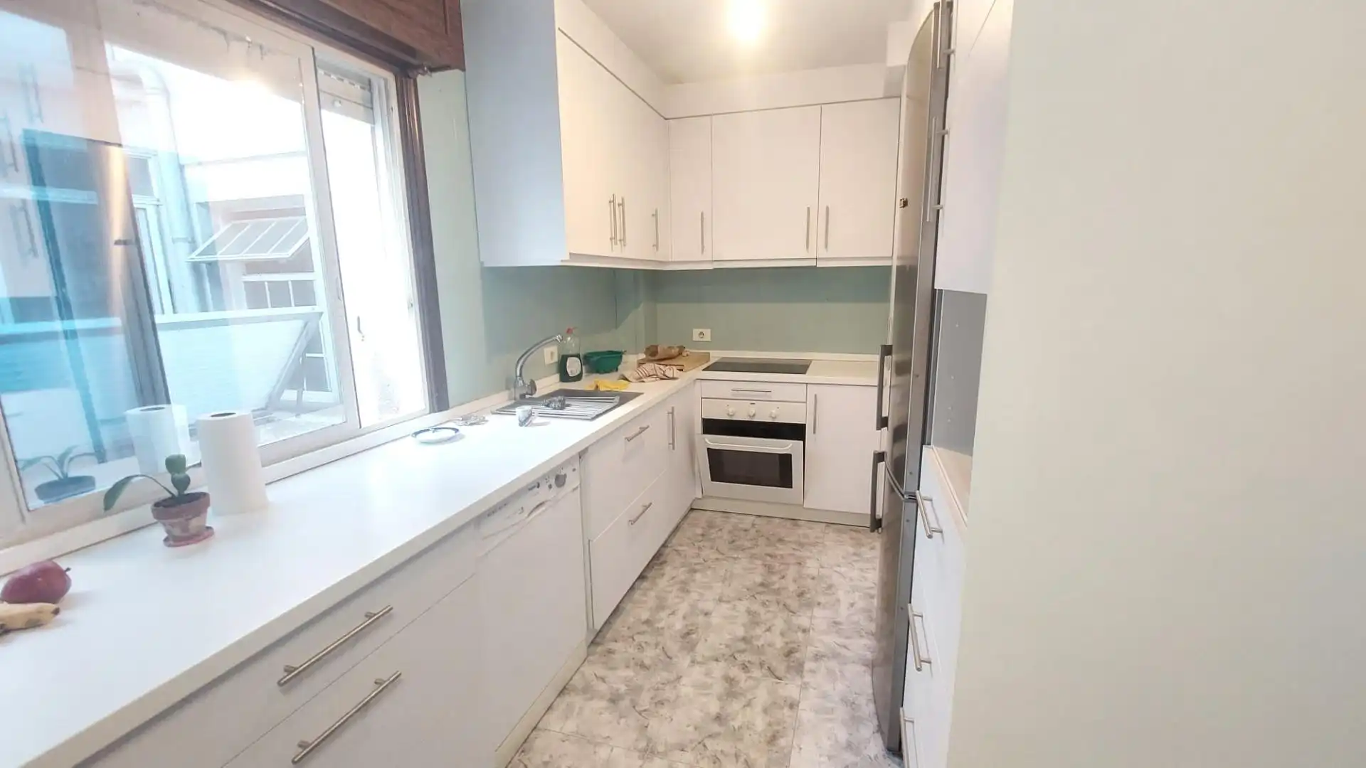 Kitchen of Flat for sale in Vigo   with Heating, Parquet flooring and Storage room