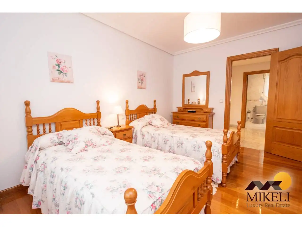 Habitación de Casa o chalet en venta en Santa Cruz de Bezana con Calefacción, Jardín privado y Terraza