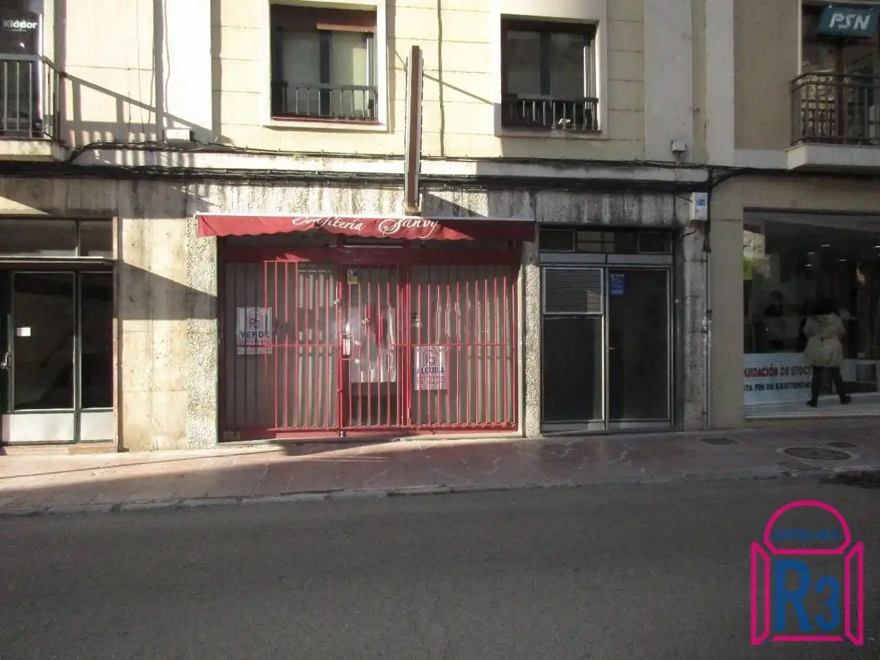 Local comercial en venda a Ramón y Cajal